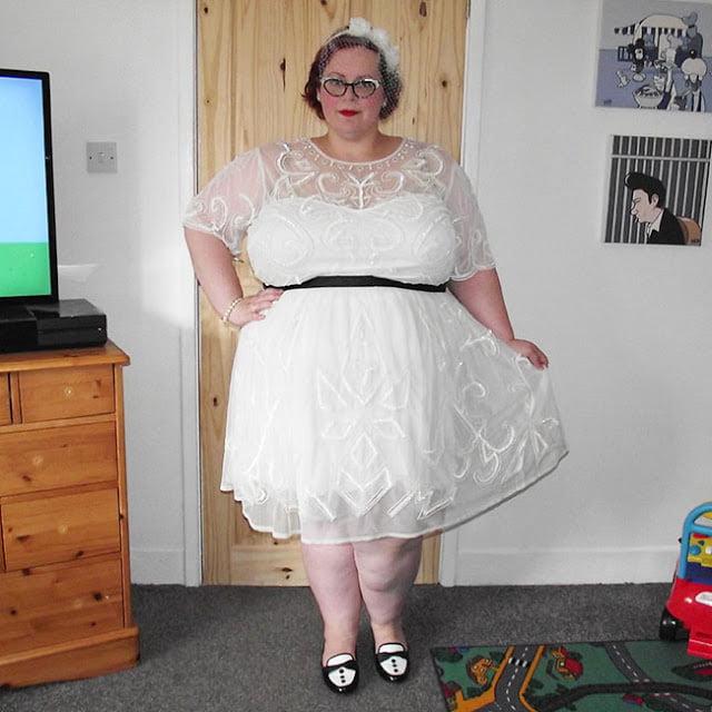 25P Cute BBWs and fat girls wearing ballet flat shoes #3