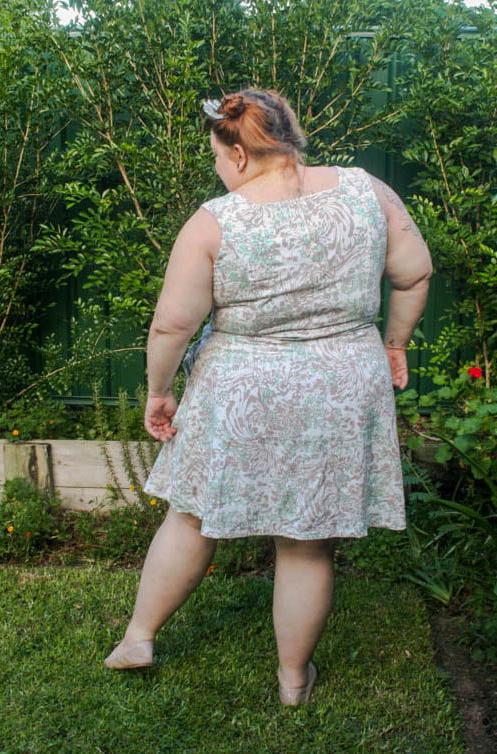 25P Cute BBWs and fat girls wearing ballet flat shoes #3