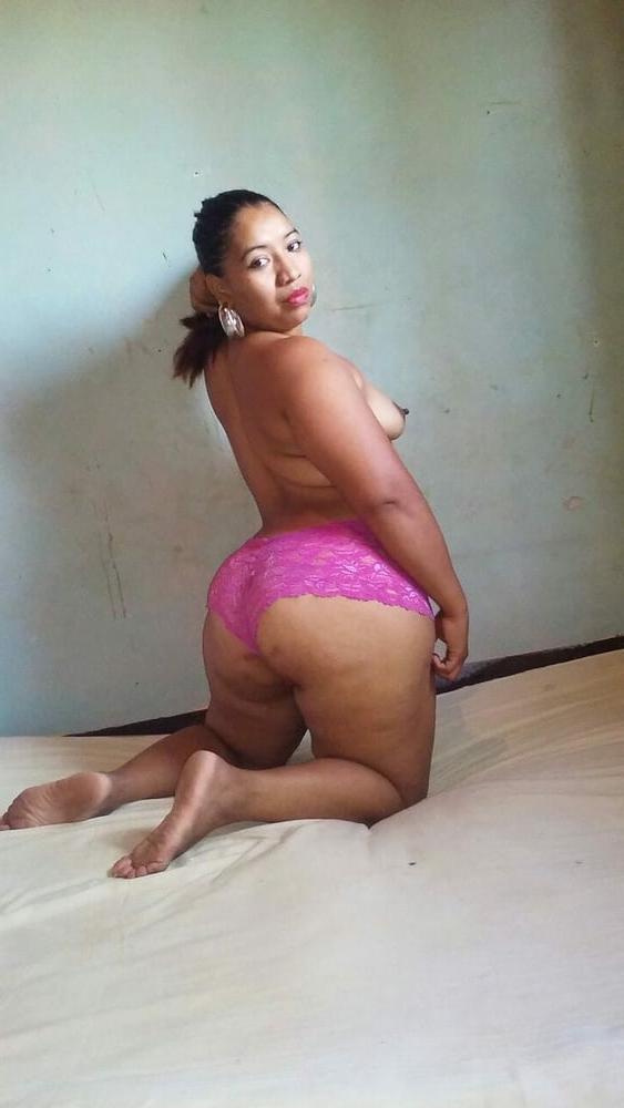 22P Mrs Marciela 45 yo is a piggy bitch
