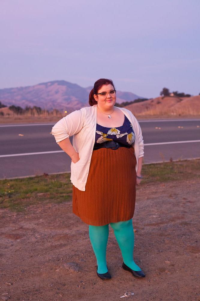 25P Cute BBWs and fat girls wearing ballet flat shoes #2