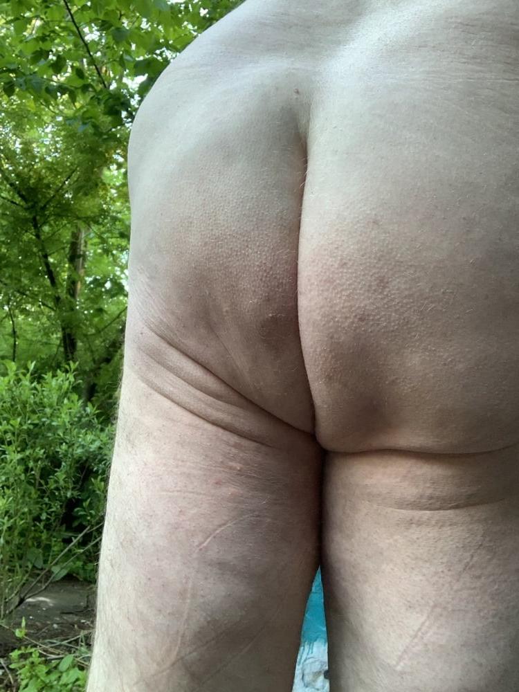 6P Nudes