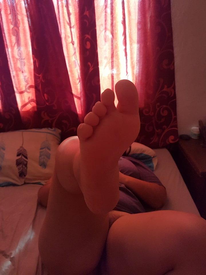 18P My wife's sexy feet 6