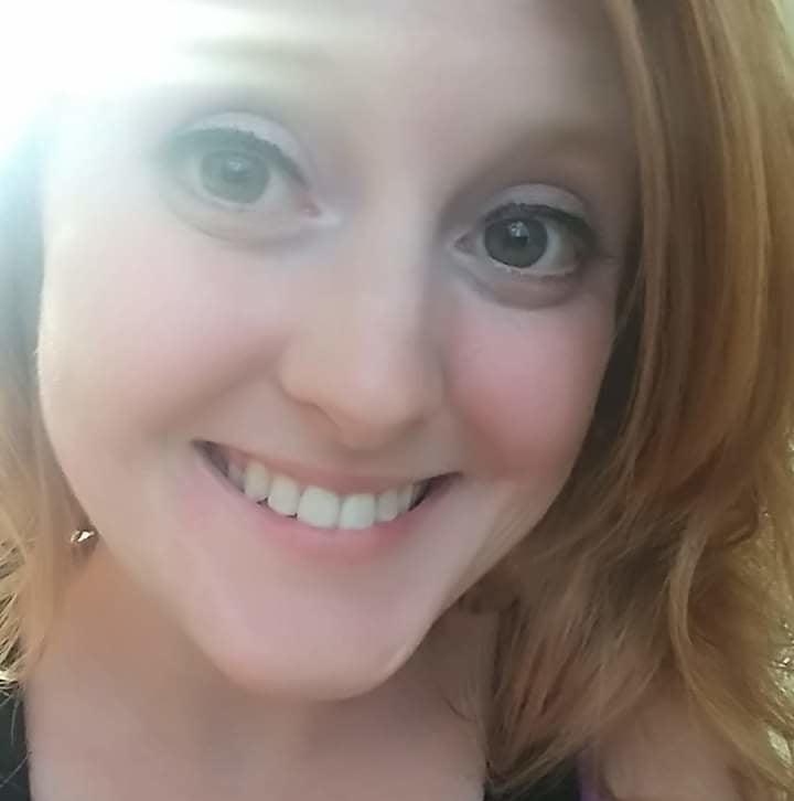 8P Cute Redhead