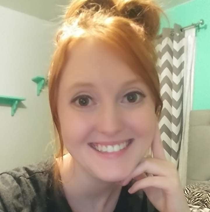 8P Cute Redhead