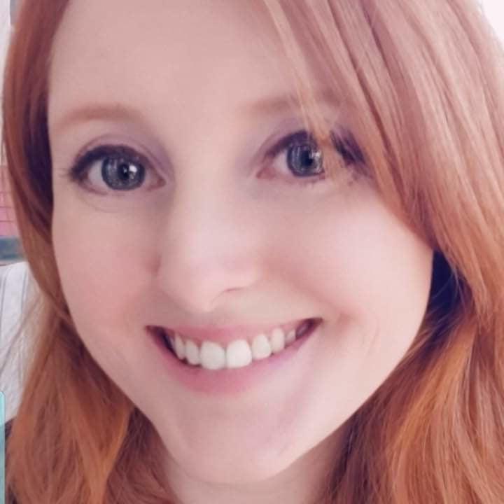 8P Cute Redhead