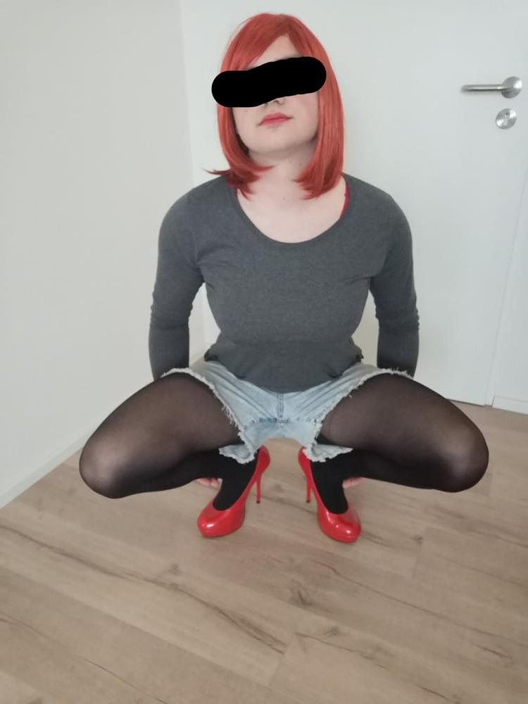 6P Feeling Cute