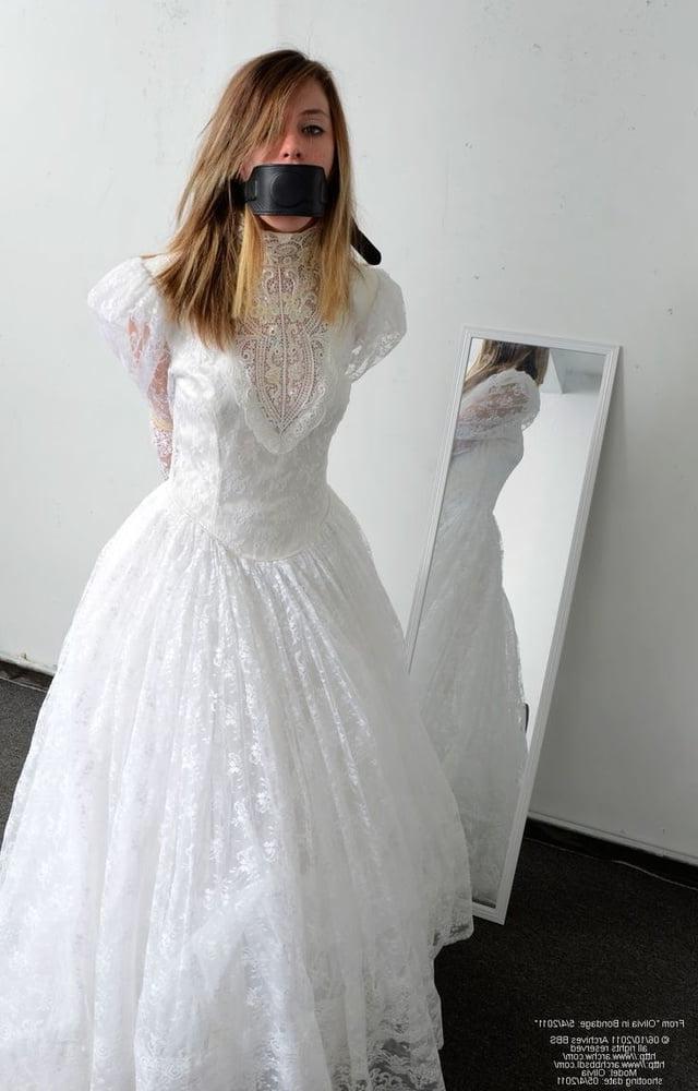 11P BRIDE LESBIAN SCHOOL 4