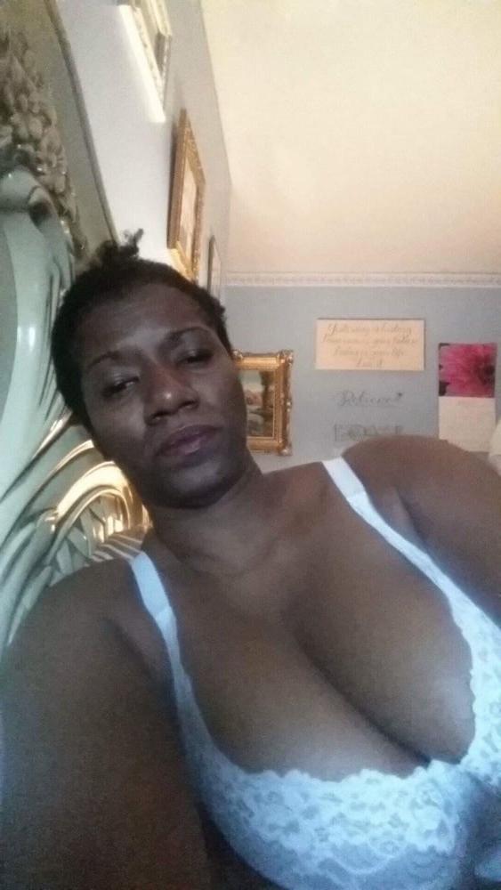 6P 50 Year Old Brooklyn Freak Bitch