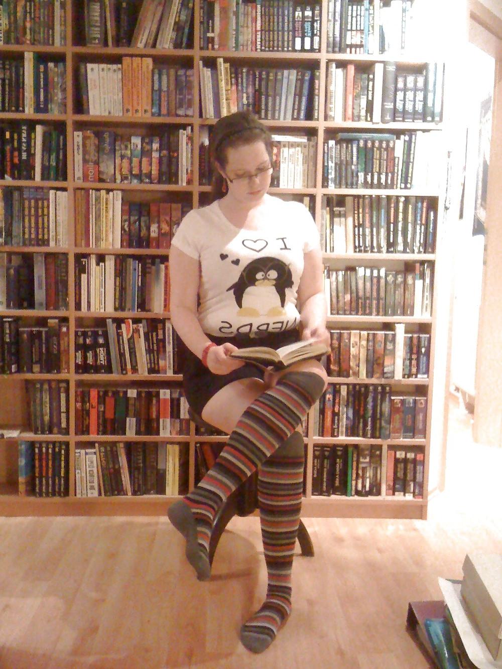 25P Chubby Busty Nerdy Girl