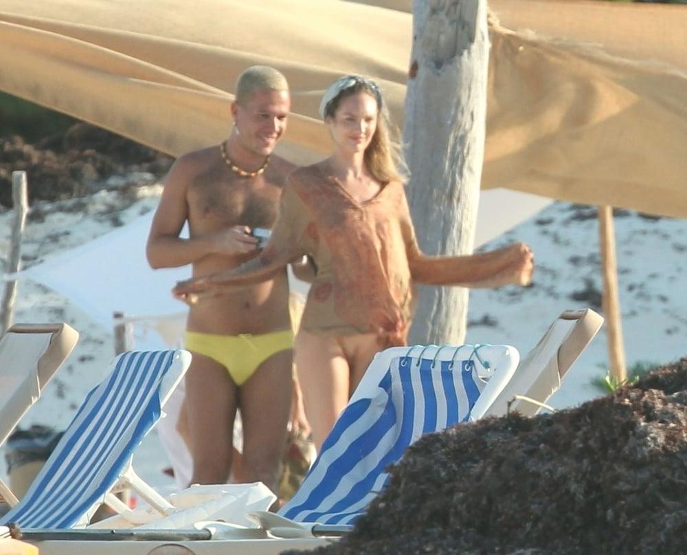 25P Candica Swanepoel topless Tulum march 2019
