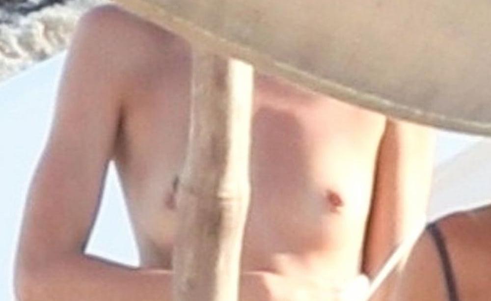 25P Candica Swanepoel topless Tulum march 2019