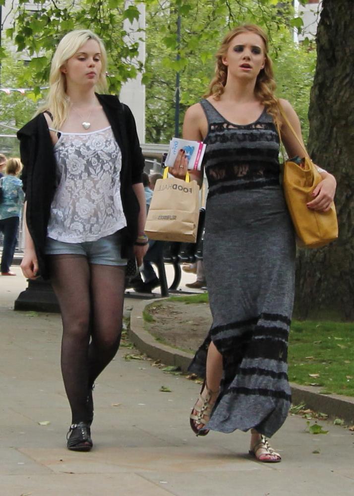 25P British Street Pantyhose and Tights 01