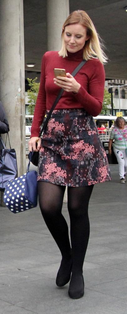 25P British Street Pantyhose and Tights 01