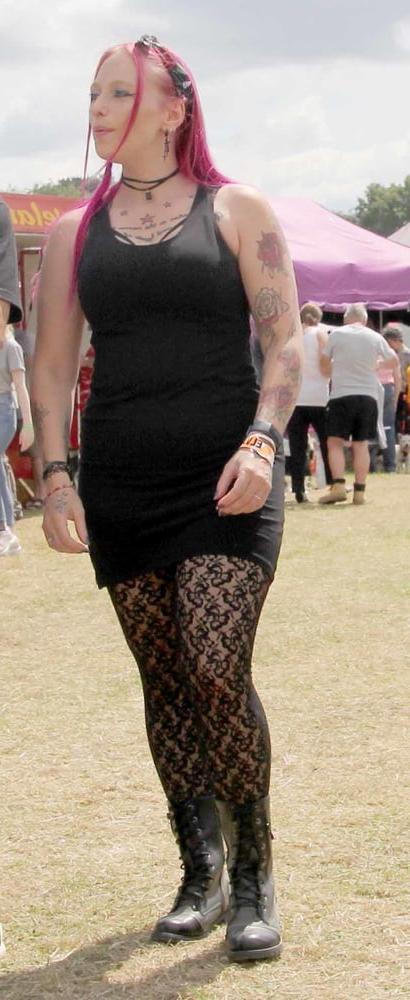 25P British Street Pantyhose and Tights 01