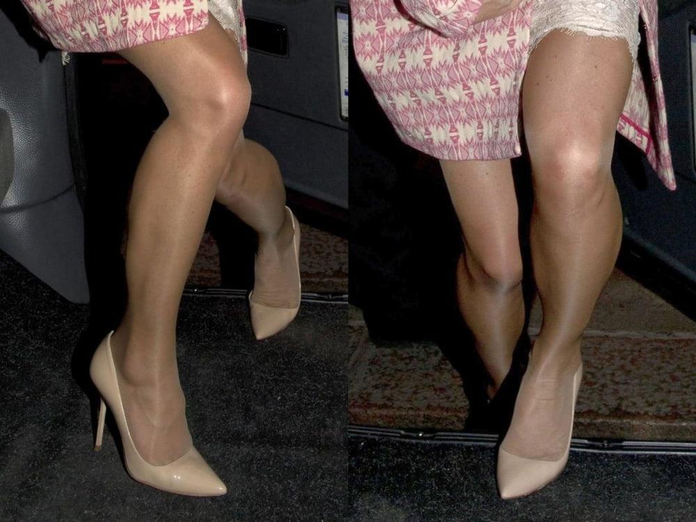 25P Pippa Middleton's sexy Leg's feet and High heel's