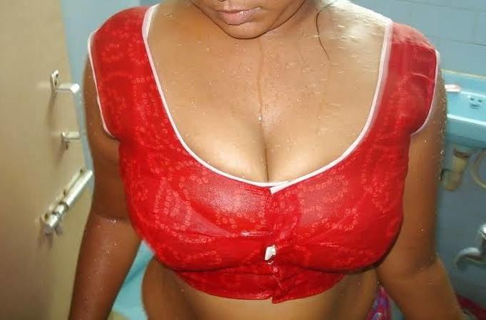 6P My Real pic  Red Saree Room