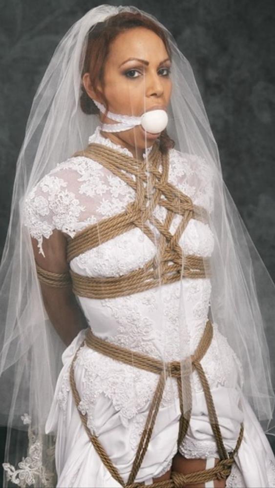 12P BRIDE LESBIAN SCHOOL 1