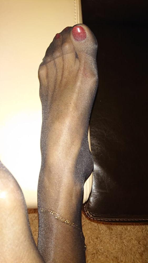 15P Girlfriend's feet 13