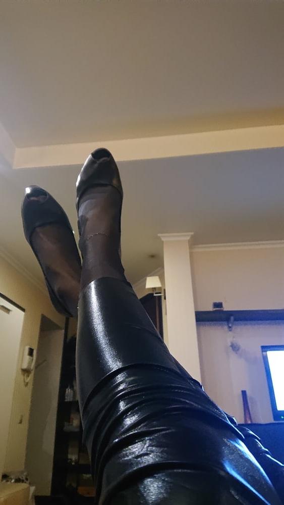 15P Girlfriend's feet 13