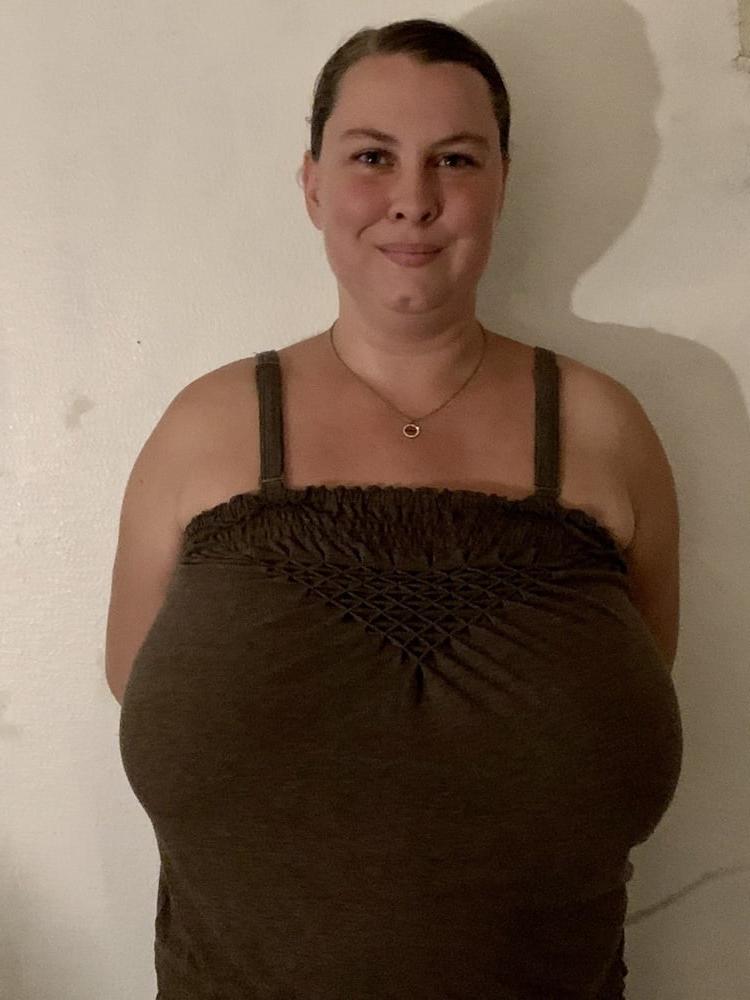 23P Big Tit Amateur #15 (Monster Tits)