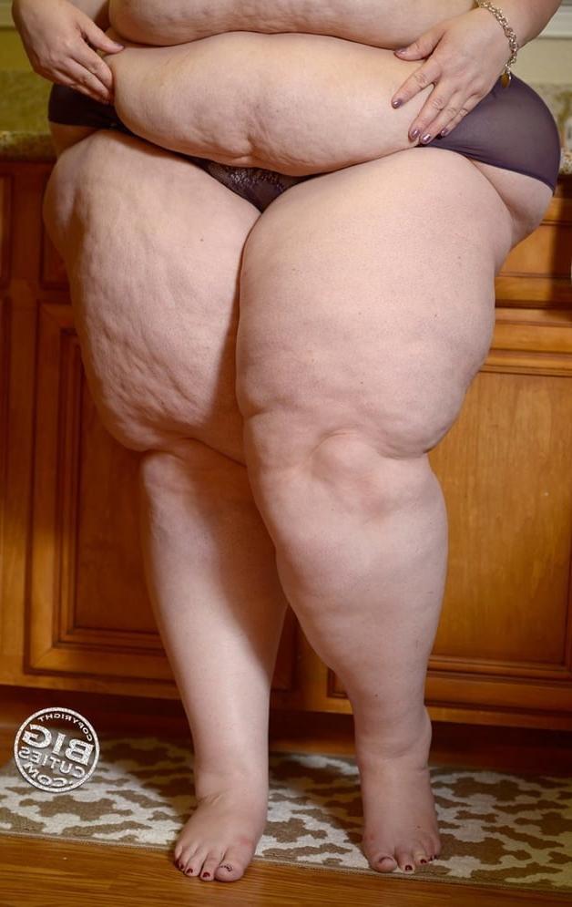 25P Sexy &amp; Chubby Legs 12