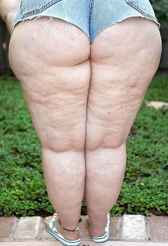 25P Sexy &amp; Chubby Legs 12