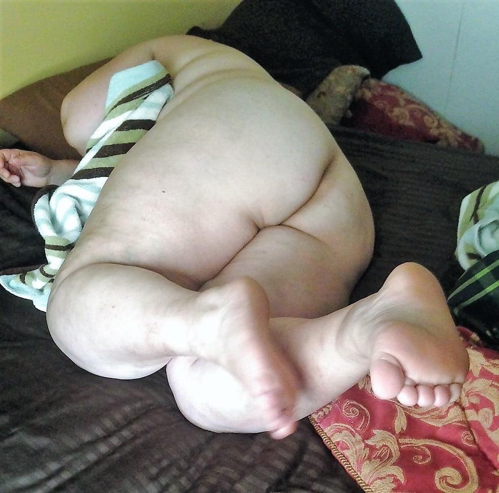 25P Sexy &amp; Chubby Legs 12