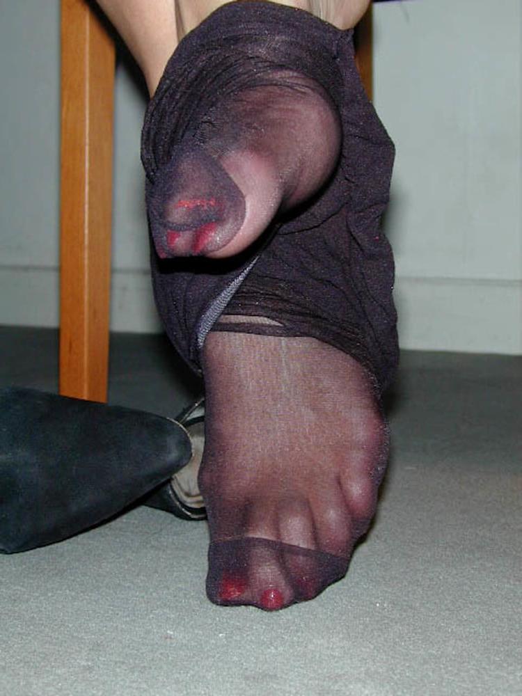 6P Feet and Nylon