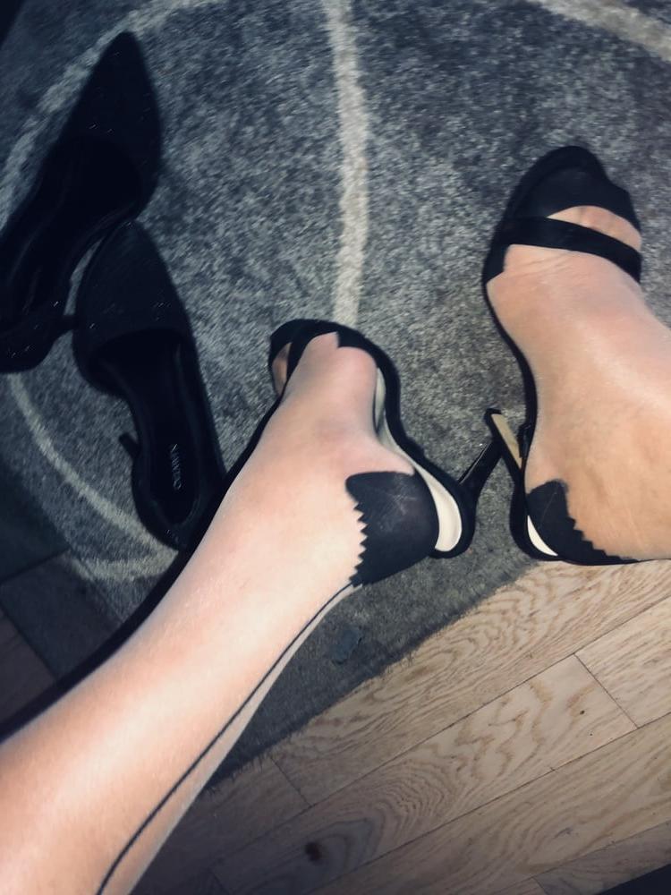 17P TS in Nylons, High Heels, Foot Play, Women Foot Gr38, TS