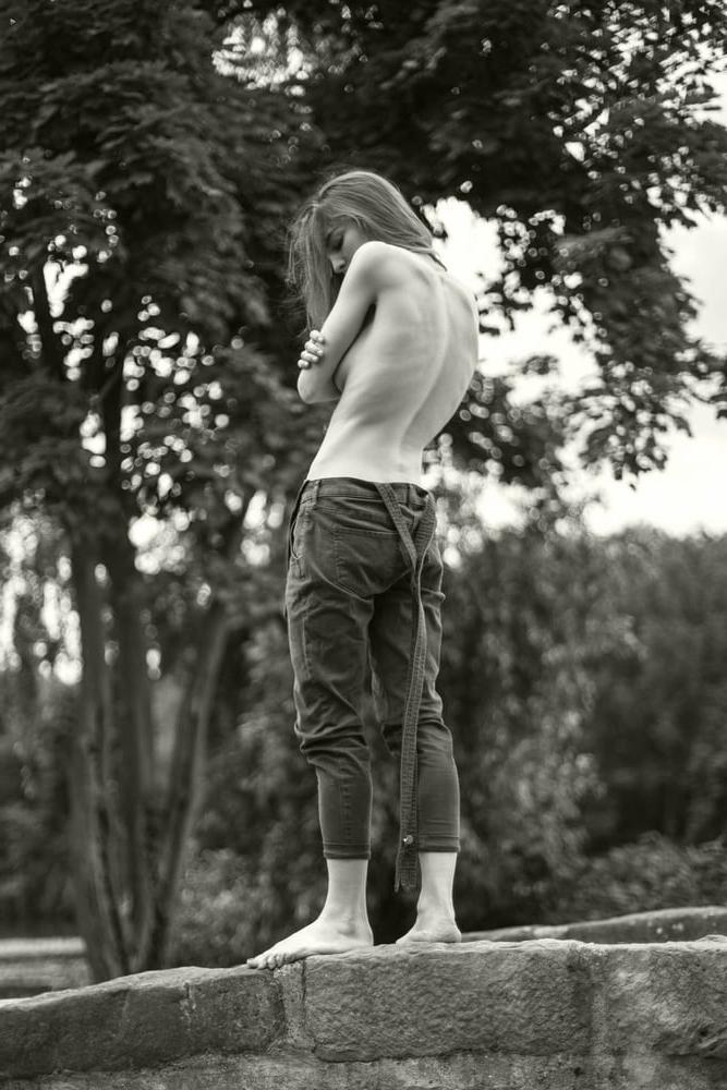 13P Adele Simphal topless photoshot feb 2018