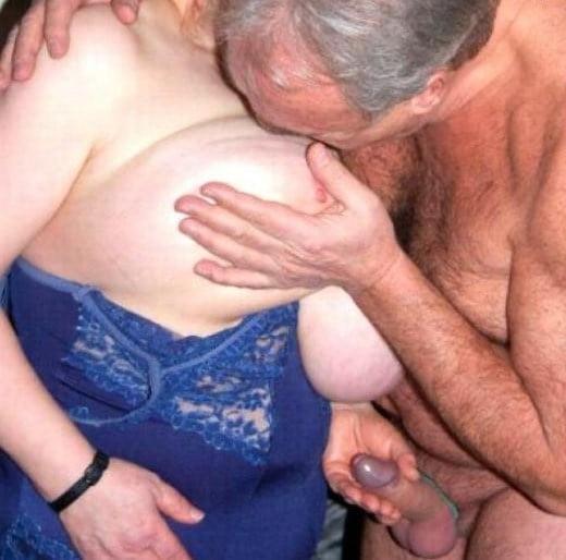 25P maturecouple50