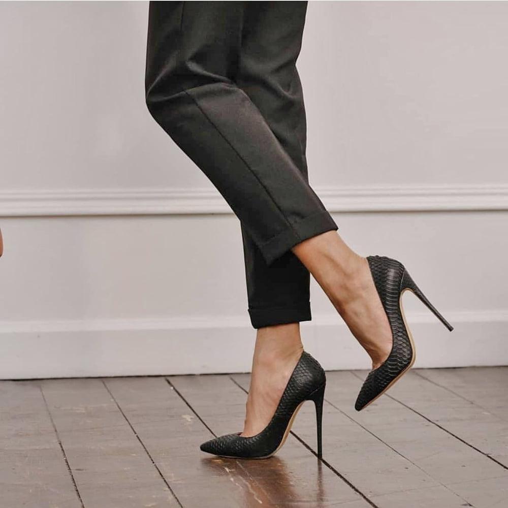 25P Heels