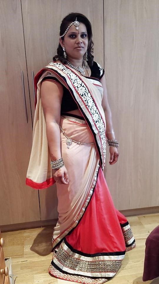 25P Theyc's Fav indian and Paki chubby aunties and girls