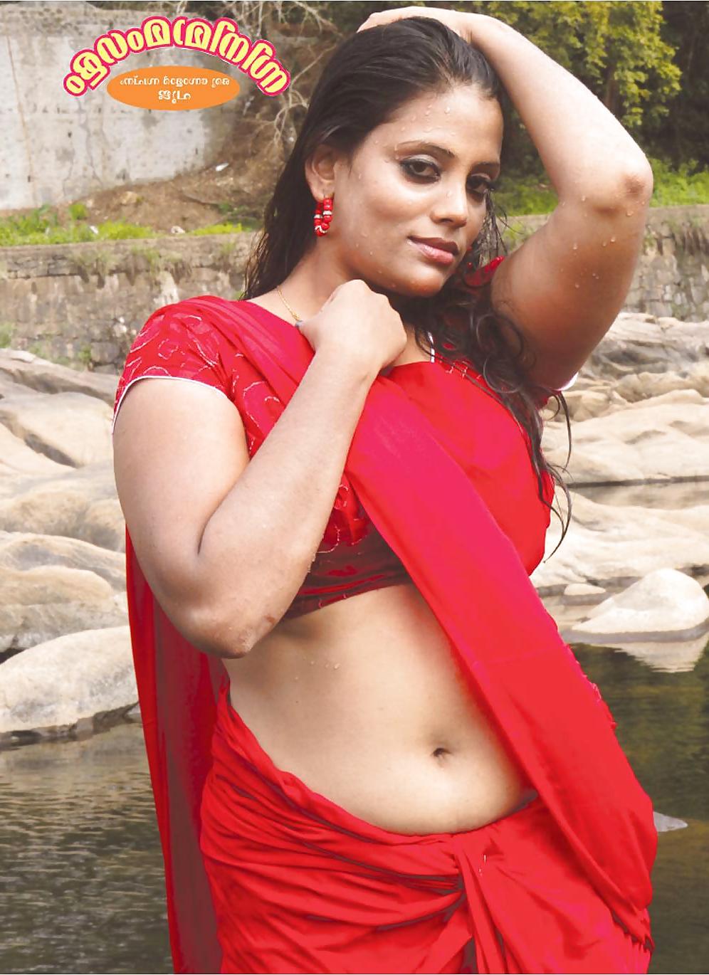 25P Theyc's Fav indian and Paki chubby aunties and girls