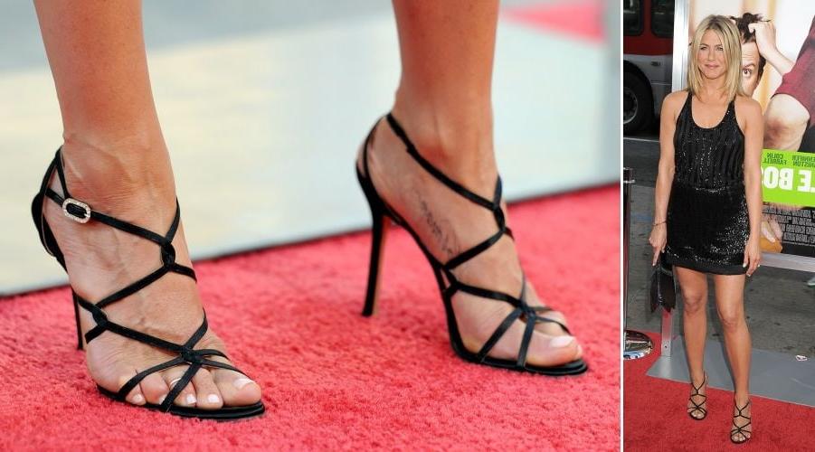 13P Jennifer Aniston's sexy and hot feet