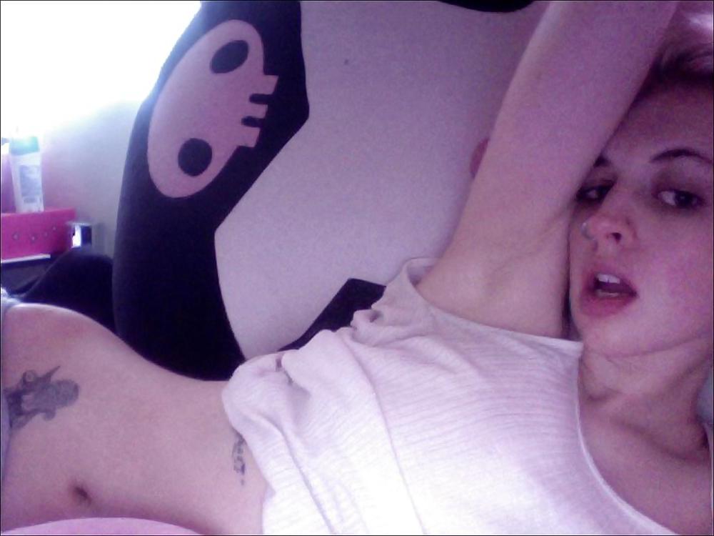 25P PUNK GOTH CHICK