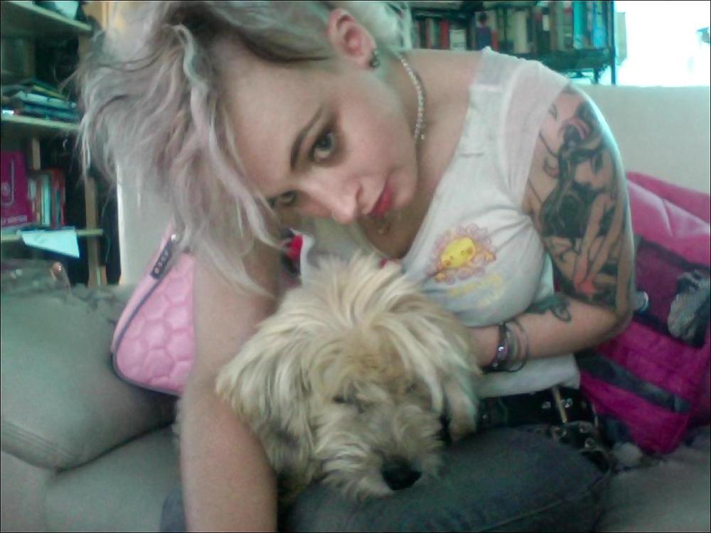 25P PUNK GOTH CHICK