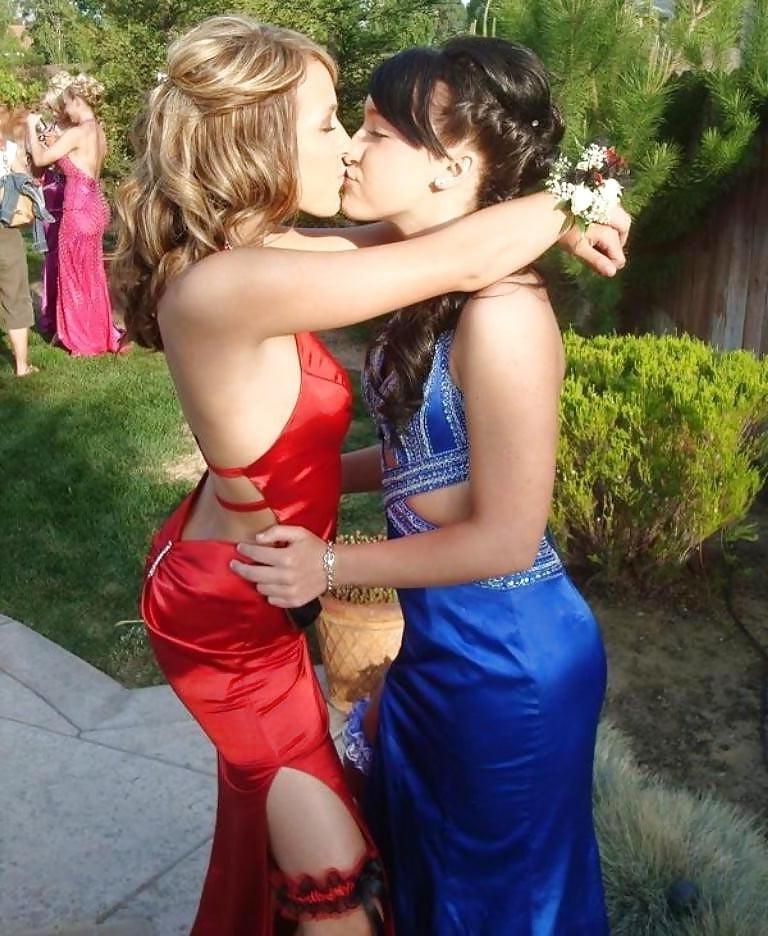 12P LADIES LOVE LESBIANS! 4