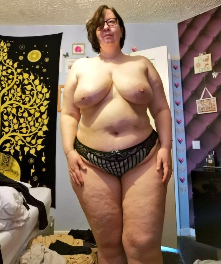 15P Mrs Jane Tempesta 57 yo chubby and naughty