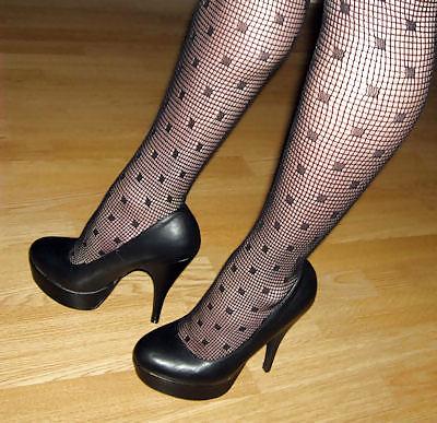 10P My legs, feet and heels pics