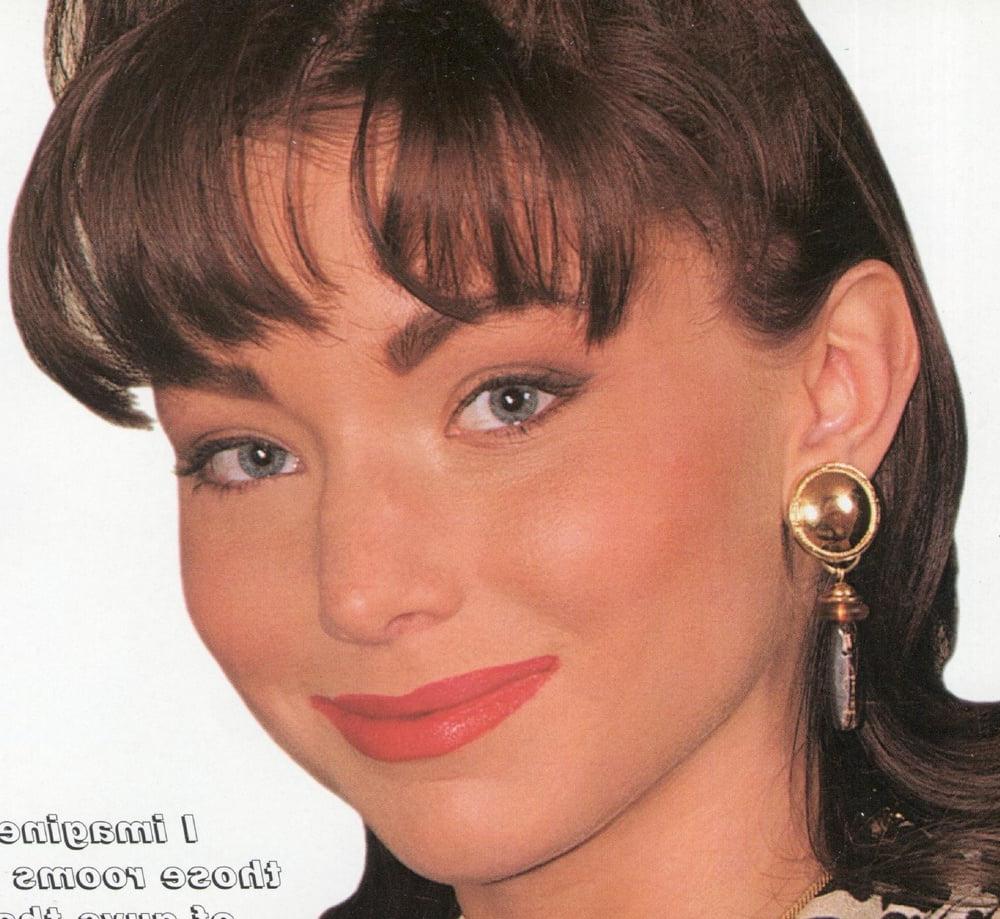 25P classic magazine #866 - that dark object of desire