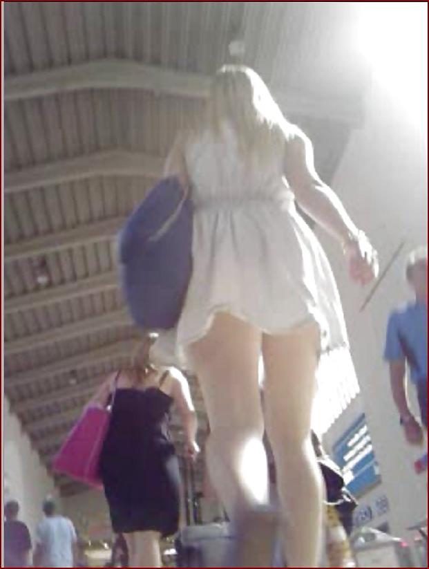 20P Hot blondi with glasses and perfect body