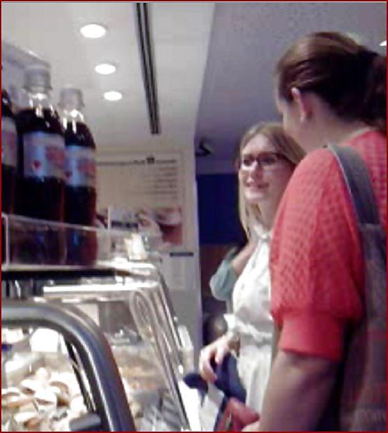 20P Hot blondi with glasses and perfect body