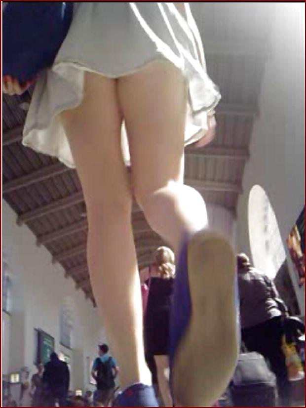 20P Hot blondi with glasses and perfect body
