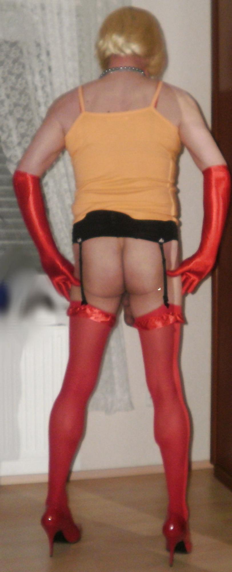 20P Red gloves red stockings