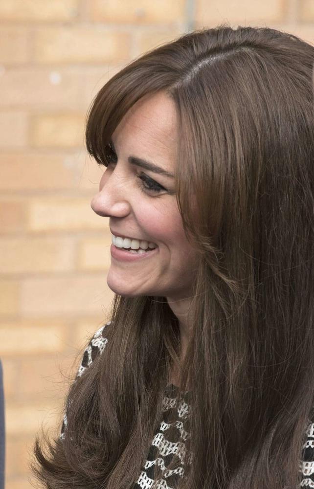 15P Kate Middleton pulling lots of cute faces 2