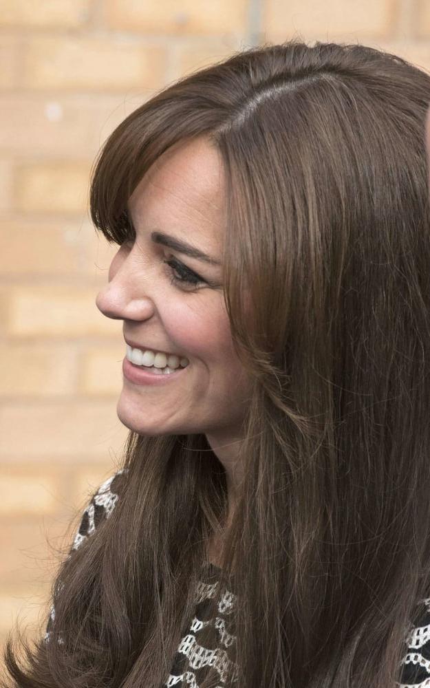 15P Kate Middleton pulling lots of cute faces 2