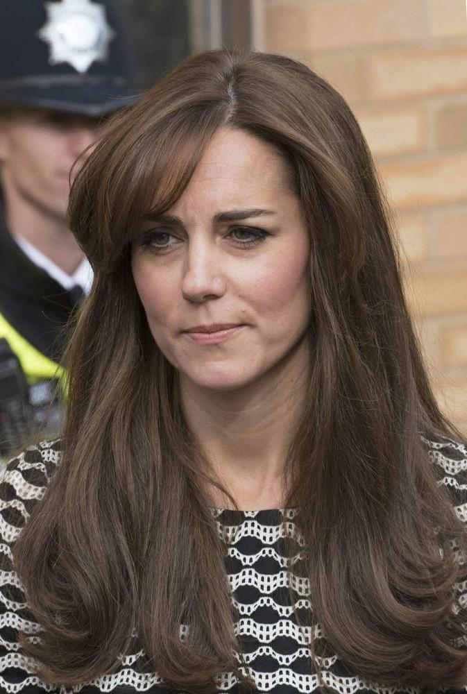 15P Kate Middleton pulling lots of cute faces 2