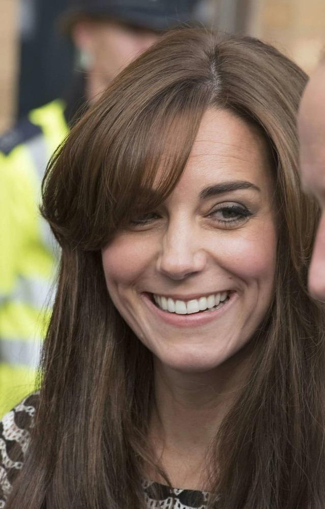15P Kate Middleton pulling lots of cute faces 2