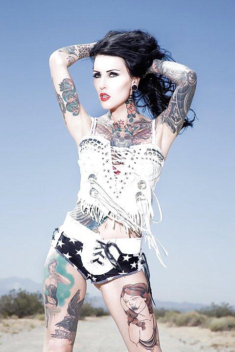 23P Makani Horror - Tattoo Bitch